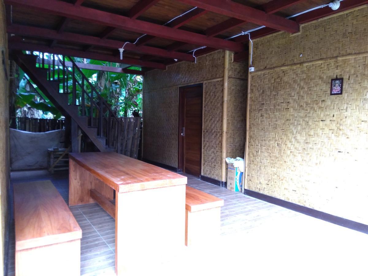 Lima Bintang Hotel Gili Trawangan Exterior photo